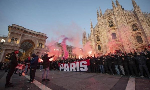 米兰巴黎球迷在意大利持械斗殴 当局出动150名警察管理